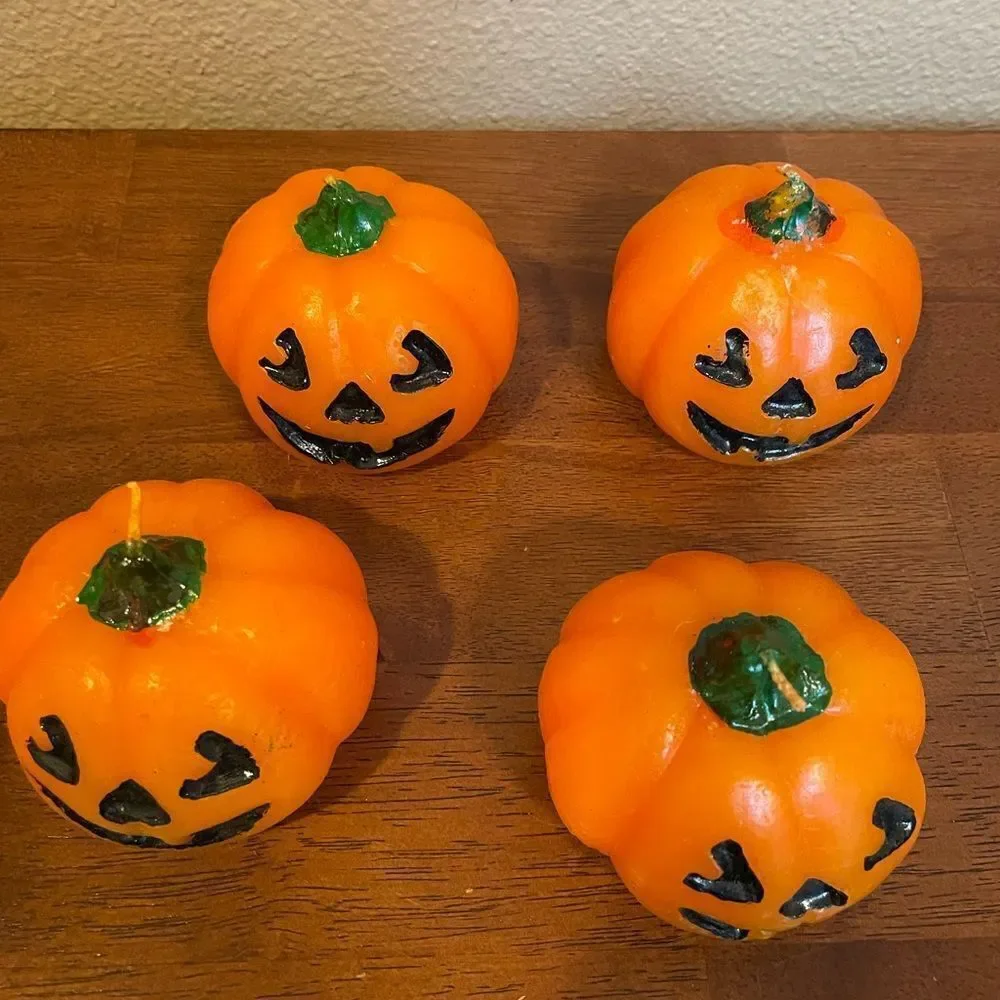 Vintage Hallmark Pumpkin Candles Set of 4!